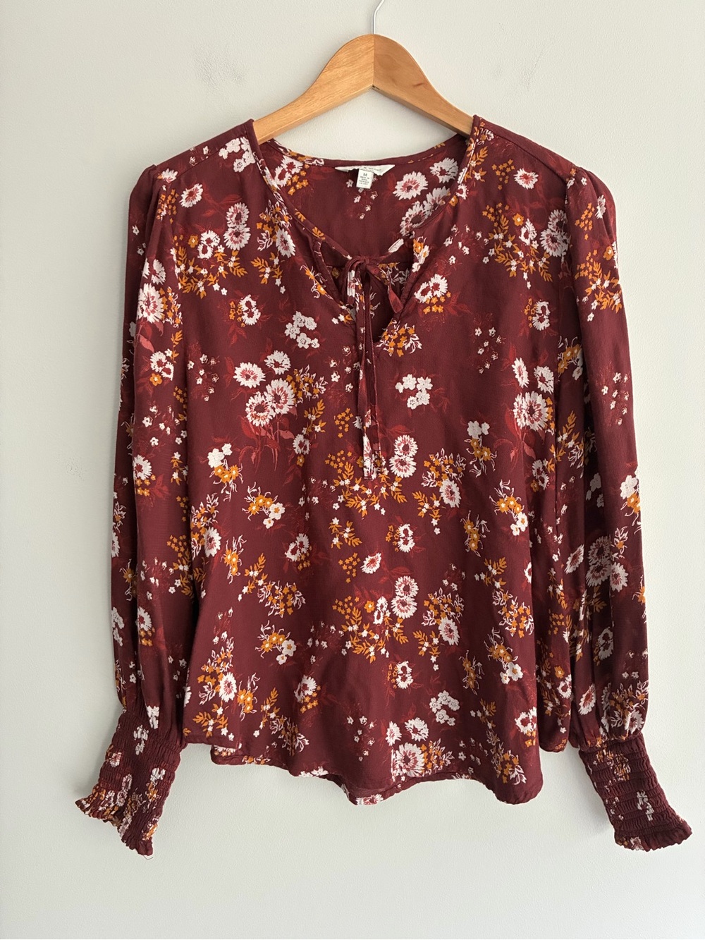Lucky Brand Burgundy Floral Tie-Neck Smocked Cuffs Blouse Medium